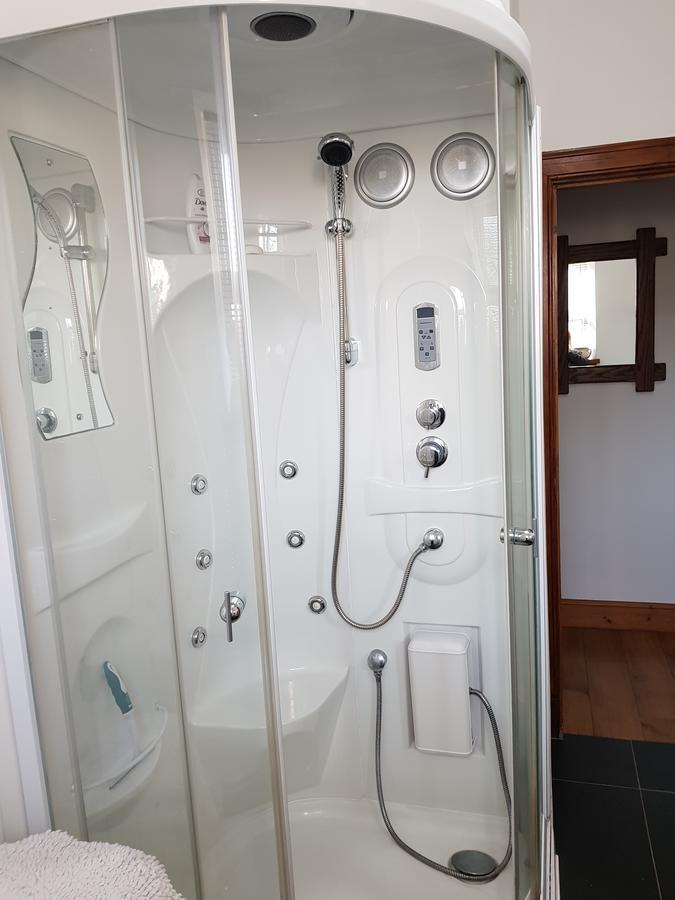 Room @ Jasmine Cottage Bathgate Esterno foto